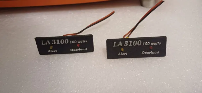 CAIXA SOM LANDO LA-3100 SOMENTE AS PLAQUINHAS DE LED