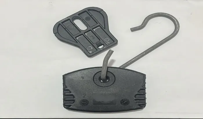 Esticador Cabo Fio Drop Ftth Tipo Cunha M1 Preto