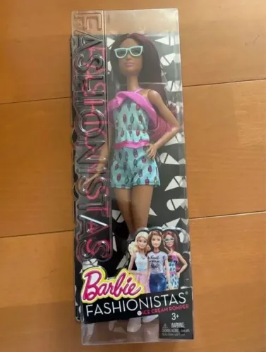 BONECA BARBIE FASHIONSTAS 027. NOVA LACRADA
