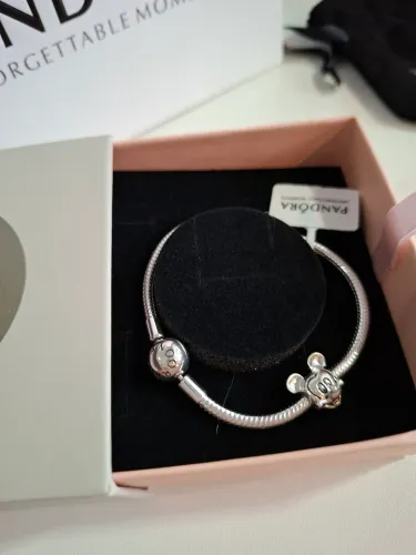 Pulseira pandora prata nova