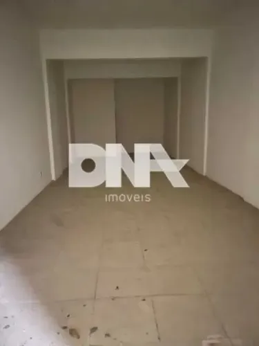 Apartamento - / Residencial / Humaitá