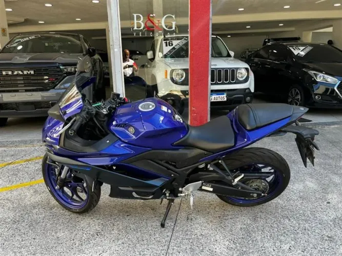 YAMAHA YZF R3 ABS 