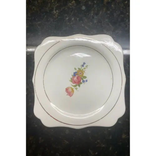 Pires com cena floral com borda dourado 14 cm. Pçs 2.