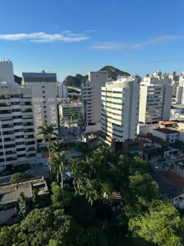 3 quartos na Praia da Costa - Edifício Jardim Hebron Cód: 27971 R