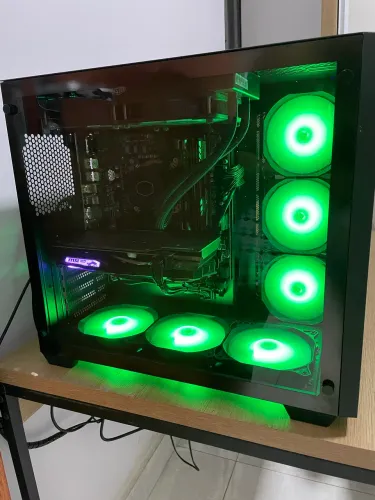 PC GAMER I7 14700F