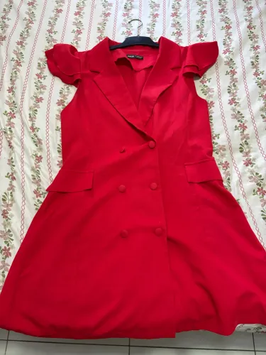 Vestido Vermelho Curto e Belo! 