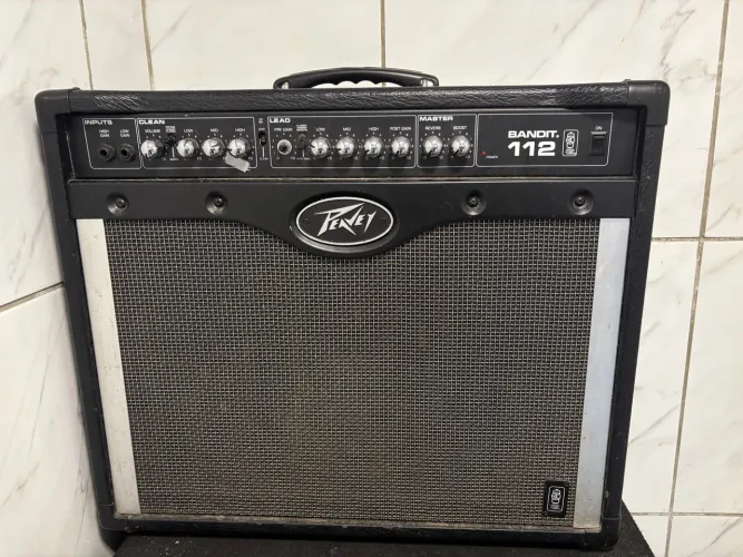 Cubo Peavey Bandit 112