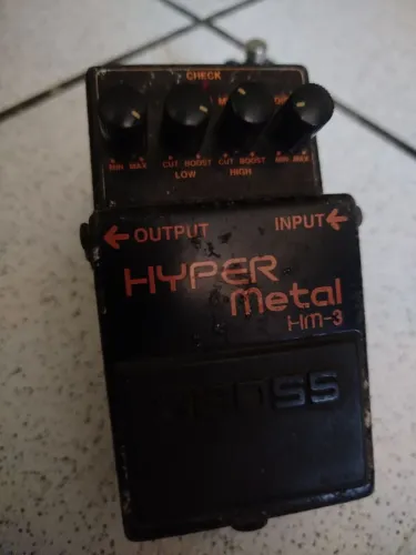 Boss HM-3 Hyper Metal - Pedal de Guitarra