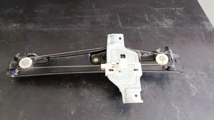 Máquina de Vidro Peugeot 208 Traseira Esquerda Elétrica