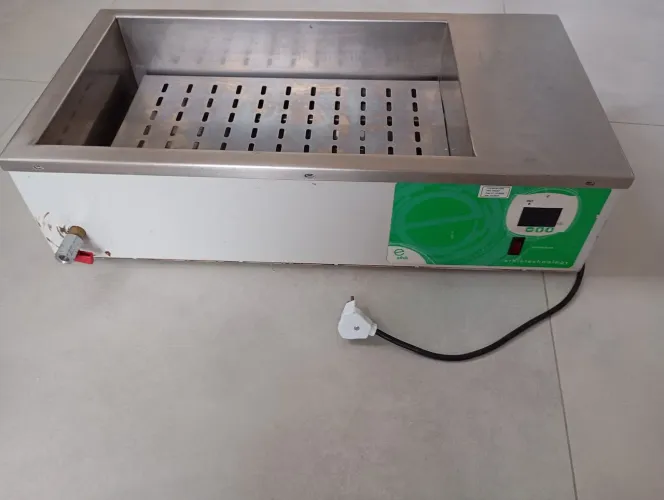 Banho Maria cozinha profissional.