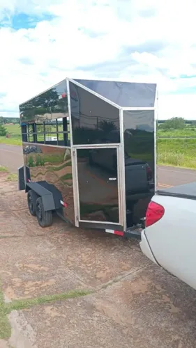 REBOQUE BOIADEIRO CARGA VIVA COM FREIO E GARANTIA