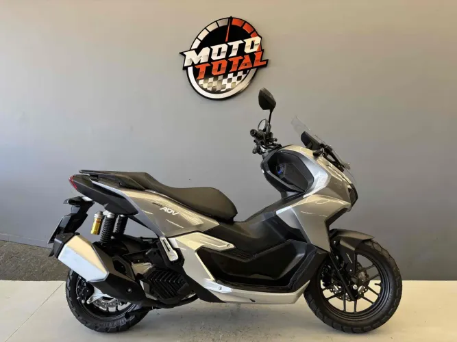 Honda Adv 160 2025