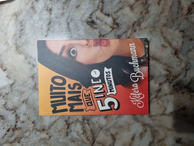 Livro - Muito mais que 5inco minutos - Kéfera Buchmann