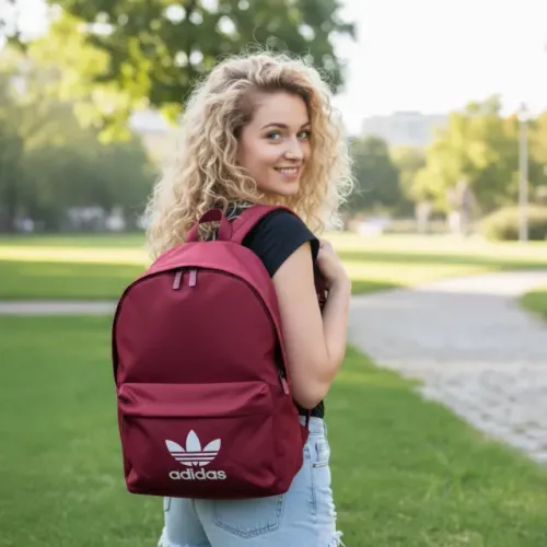 Mochila Adidas Original - Qualidade e estilo! - usada