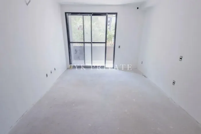 Studio/ Do It Faria Lima/ 1 Studio com varanda / Lazer clube !