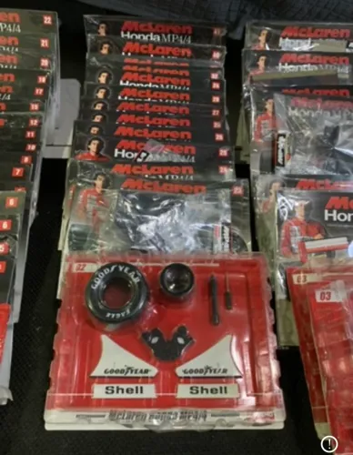 Fascículos diversos- Mclaren Mp4/4 Ayrton Senna 1/8 - Deagostini