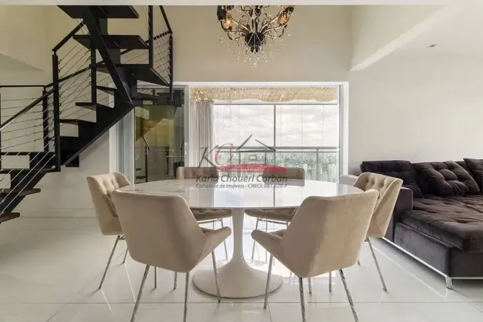 Cobertura Duplex Jardins em Condomínio Clube - 3 suítes, 3 vagas, lazer, mobiliado, ar con