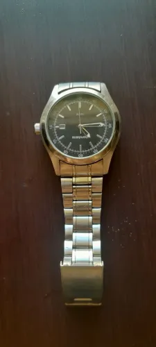 Relógio Mondaine à prova d'água 5ATM original usado poucas vezes e Barato