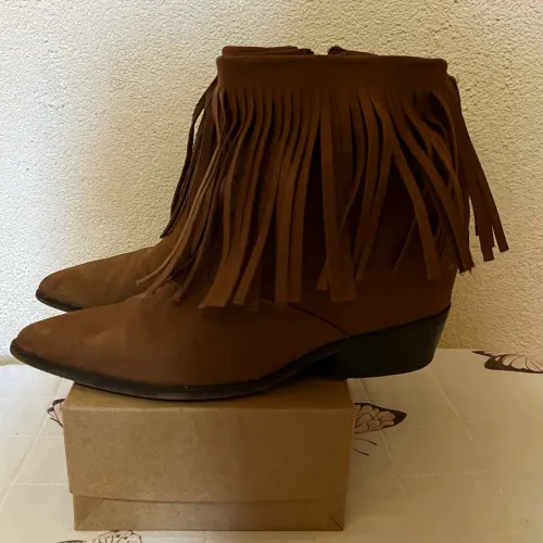 Bota Couro Nobuck com Franjas - 35