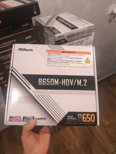 B650  asrock HDV M2 am5 PCI 5.0