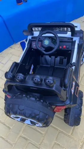 Carro elétrico com controle 