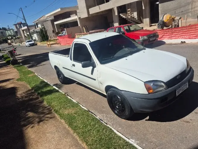 Ford Courier 1.6 L/ 1.6 Flex 2004
