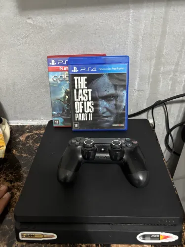 Ps4 slim 
