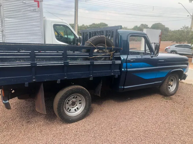 Ford F-1000 XLT Diesel Turbo 1984