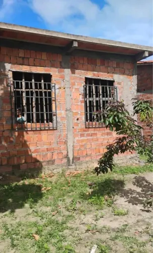 Casa pra vender - Água boa outeiro