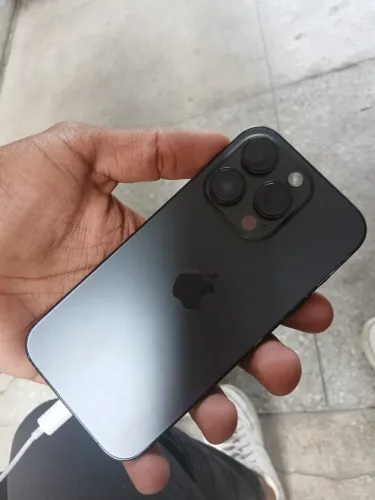 iPhone 14 Pro 128gb na cor preta (bateria trocada por uma 100%)