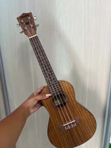 Ukulele Concerto Shelby SU-23T STNT C/ Capa Acompanha afinador