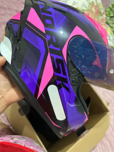 Capacete Norisk flow