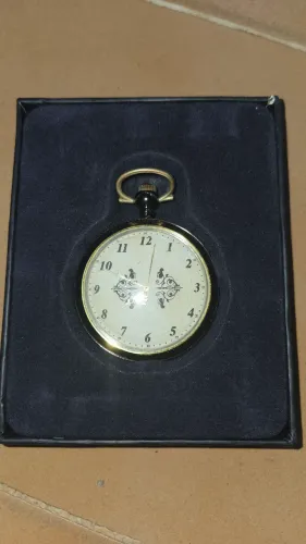 Relógio de bolso antigo, Quartz em metal.