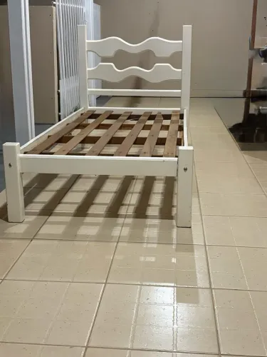 Cama de sucupira