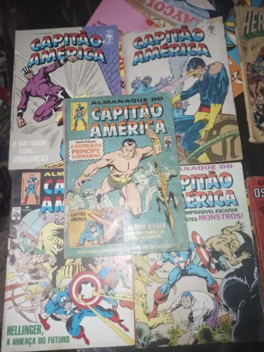 Lote de 5 hqs Capitão América como nas fotos.