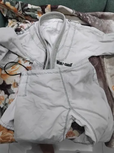 kimono A3 Word Kombat branco
