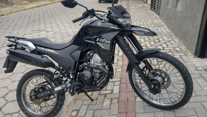 Xtz Lander 250