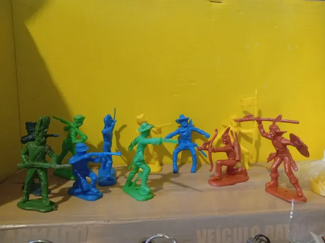 Guliver forte Apache 11 personagens
