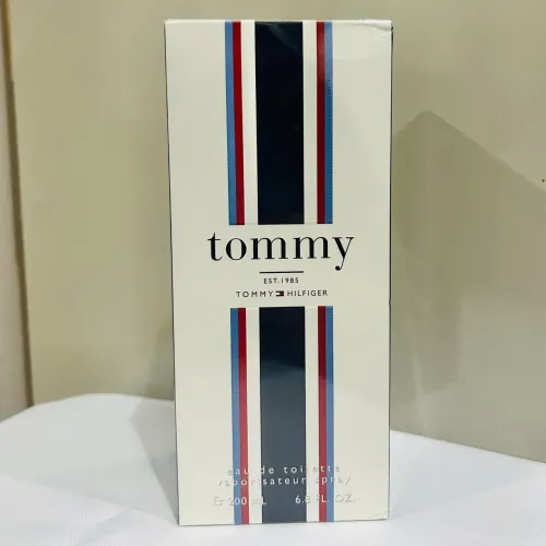 Perfume Tommy Hilfiger Eau de Toilette 200ml - Novo e com Selo Adipec