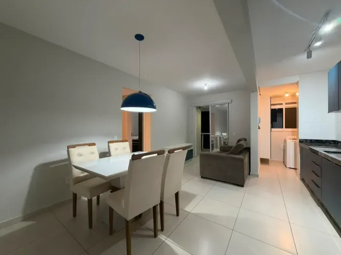 Apartamento de 02 dormitórios sendo 01 suíte na Praia de Fora em Palhoça / SC