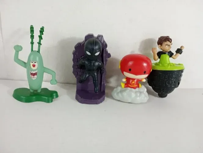 Lote 4 Bonecos Antigos Plankton Homem Aranha Flash Ben 10 BK