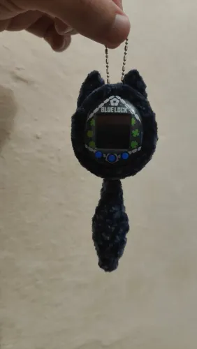 Capinha de crochê Tamagotchi Nano