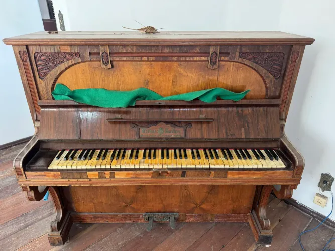 Vendo piano Piano Ritter Halle Grossh Sächs Hof Pianoforte- Fabrik