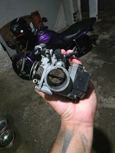 Corpo de injeção Twister250f flex