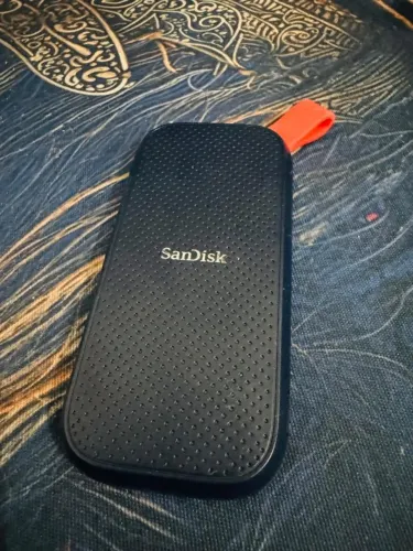 SSD Externo Portátil Sandisk Extreme 1TB USB 3.2 - SDSSDE61-1T00-G25B (Preto)