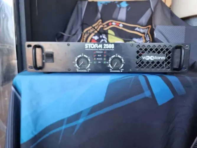 Amplificador Modulo Storm 2500 Voxstorm total 420RMS/4ohms ou 130rms/8ohms-canal funcionan