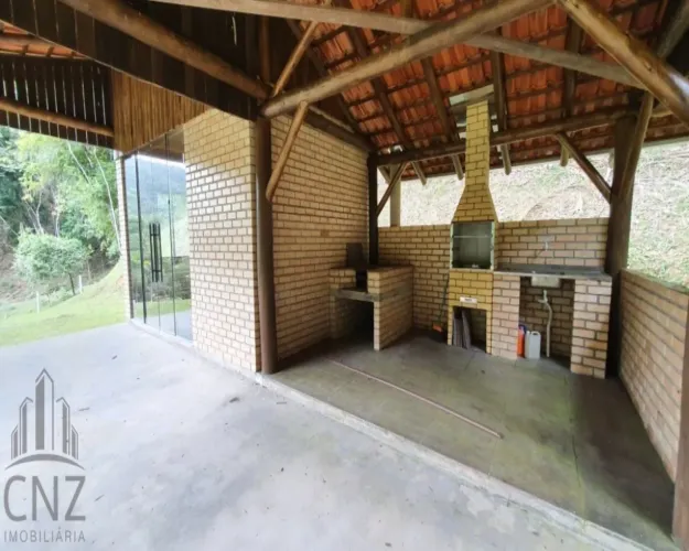 Sítio de 7.500m² à venda no Cedro Grande, Brusque-SC: 1 quarto, 1 banheiro. Venha conferir