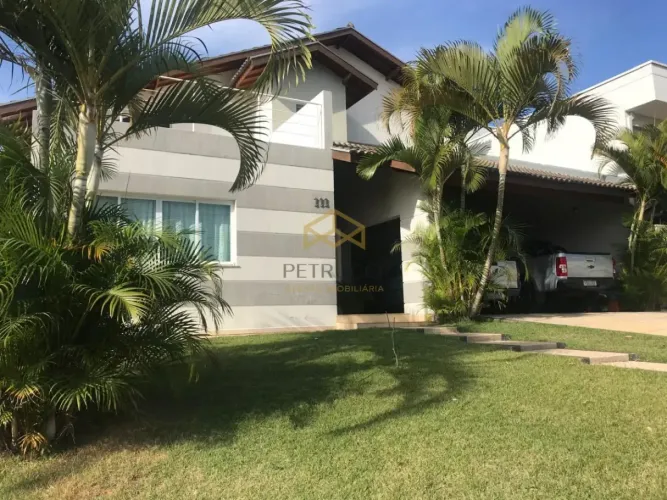 EXCELENTE CASA À VENDA NO CONDOMÍNIO TERRAS DE VINHEDO.