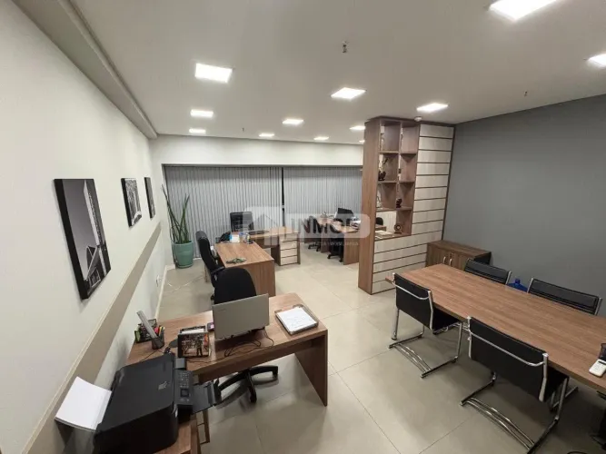 Sala Comercial à Venda no Bosque Flamboyant, Taubaté