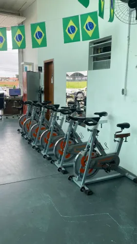6 unidades de bike spinning wellness